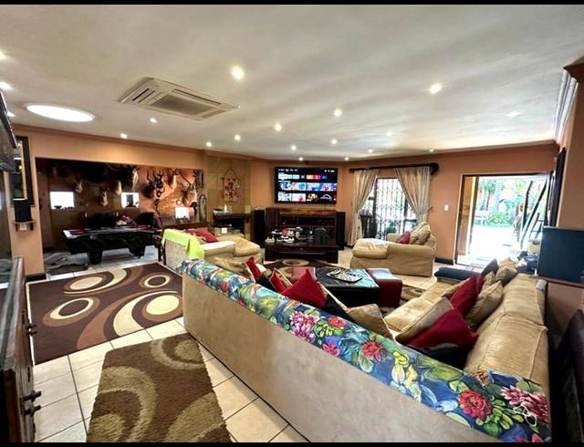 3 BEDROOM HOUSE FOR SALE IN WITPOORTJIE